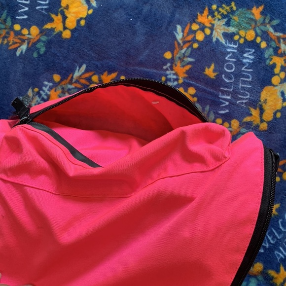 Pink backpack - Picture 6 of 6